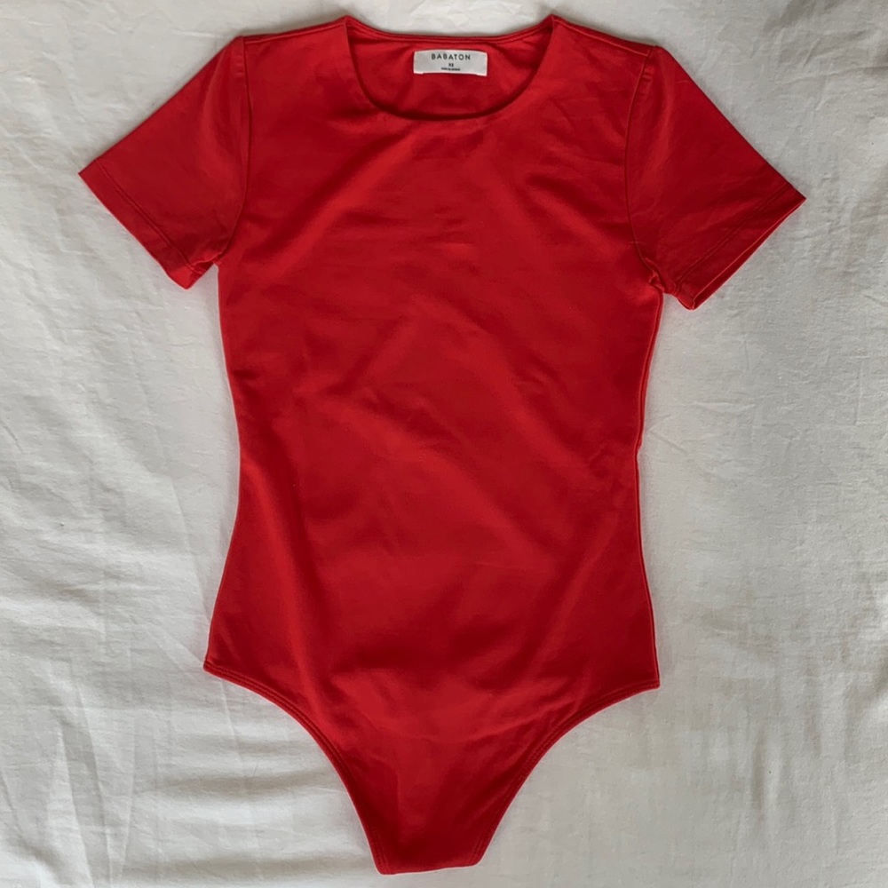 Aritzia Babaton Contour Crew Bodysuit